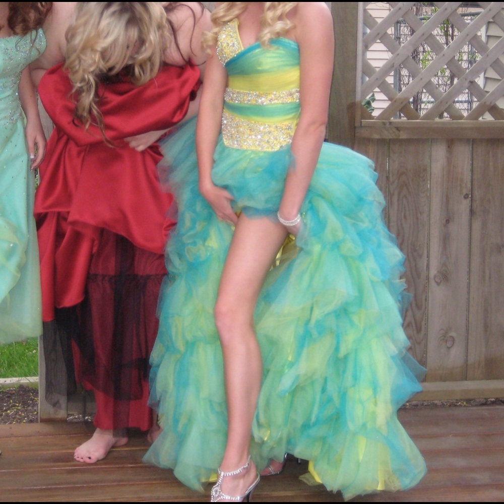 PROM DRESS for a princess 👸🏼👑